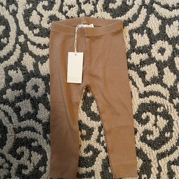 Jamie Kay leggings (cookie),H&M holly berry set & karibou waffle knit leggings - Picture 1 of 3
